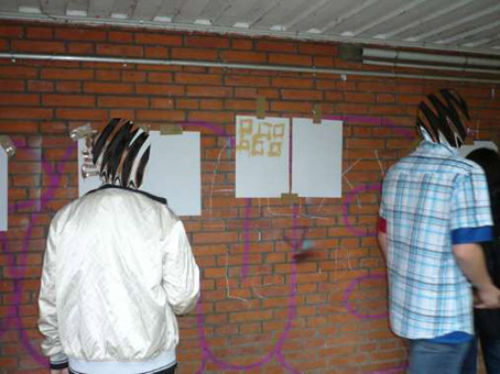 Graffitikurs für  Jugend Kulturprojekt Kunst im öffentlichen Raum mit Schülern der Schule Theodor-Billroth-Str. Bremen. Wandgestaltung mit Graffitiworkshop Stancelart Sprühtechniken vom August 2010 bis Mai 2011. Graffitiunterricht von Siko Ortner.