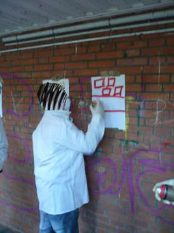 Graffitikurs für  Jugend Kulturprojekt Kunst im öffentlichen Raum mit Schülern der Schule Theodor-Billroth-Str. Bremen. Wandgestaltung mit Graffitiworkshop Stancelart Sprühtechniken vom August 2010 bis Mai 2011. Graffitiunterricht von Siko Ortner.