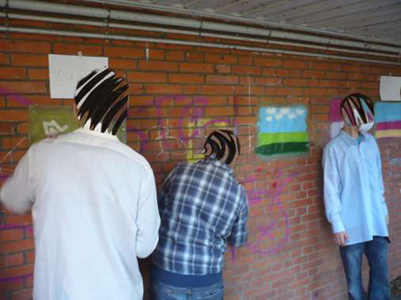 Graffitikurs für  Jugend Kulturprojekt Kunst im öffentlichen Raum mit Schülern der Schule Theodor-Billroth-Str. Bremen. Wandgestaltung mit Graffitiworkshop Stancelart Sprühtechniken vom August 2010 bis Mai 2011. Graffitiunterricht von Siko Ortner.