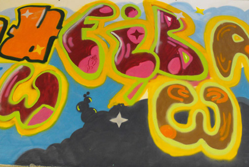 Schülerausstellung 2009 in der Galerie Inkatt e. V. Bremen. Beteiligt an dieser Ausstellung waren Schüler, aus den unterschiedlichen Graffitiwerkstätten unter der Leitung von Siko Ortner, folgender Schulen: Schulzentrum Delmestraße (Neustadt), Integrierte Stadtteilschule Obervieland (Kattenturm), Schule Koblenzer Straße (Tenever), Gesamtschule Ost (GSO) und der Schule Theodor-Billroth-Straße (Kattenturm). Hier der fertiggestellte Ausstellungsaufbau der Ausstellung.