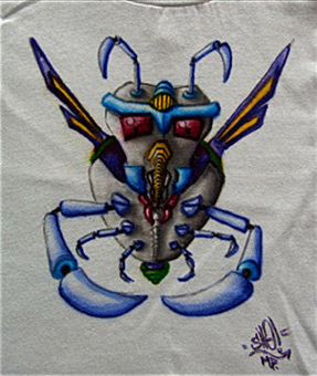 Bad moskito, Hip Hop charakter, Comicfigur, Stancelart / Schablonengraffiti, Stoffmalfarbe auf Baumwollstoff / T-shirt, Airbrusharbeit von Siko Ortner, November 2006.