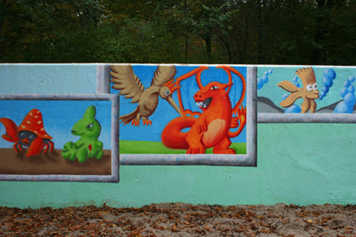 Die Mauer muß weg. Ein Projekt von JUS, Neue Vahr Bremen (die Maulwürfe) vom August bis Mitte September 2007. Die Graffitiwerkstatt wurde durchgeführt von Siko Ortner. Kunst im öffentlichen Raum. Mural, comic, charakter, Stanceltechnik, frame, Marmorierungstechnik. Die pieces / Bilder sind nach den Vorstellungen und Wünschen der beheimateten Kinder entstanden. Die Aufgabe von Siko Ortner war es, die Wünsche der Kinder mittels Sprühtechnik und theoretischen Kenntissen mit seinen Kursteilnehmern umzusetzen.