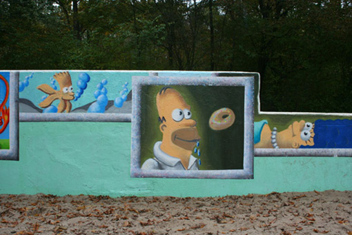 Die Mauer muß weg. Ein Projekt von JUS, Neue Vahr Bremen (die Maulwürfe) vom August bis Mitte September 2007. Die Graffitiwerkstatt wurde durchgeführt von Siko Ortner. Kunst im öffentlichen Raum. Mural, comic, charakter, Stanceltechnik, frame, Marmorierungstechnik. Die pieces / Bilder sind nach den Vorstellungen und Wünschen der beheimateten Kinder entstanden. Die Aufgabe von Siko Ortner war es, die Wünsche der Kinder mittels Sprühtechnik und theoretischen Kenntissen mit seinen Kursteilnehmern umzusetzen.